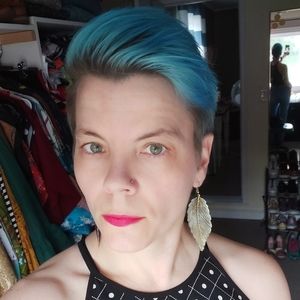 Meet your Posher, Charmaine